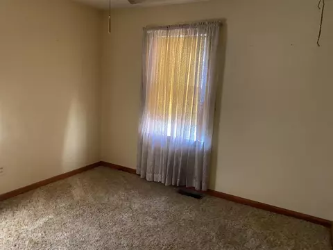 806 E Adams St, Washington, IL 61571 photo 4