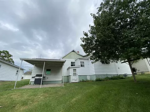 304 N Central Ave, Saint David, IL 61563 photo 10
