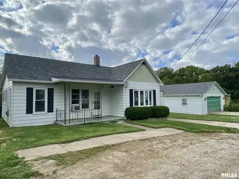 304 N Central Ave, Saint David, IL 61563 photo 1