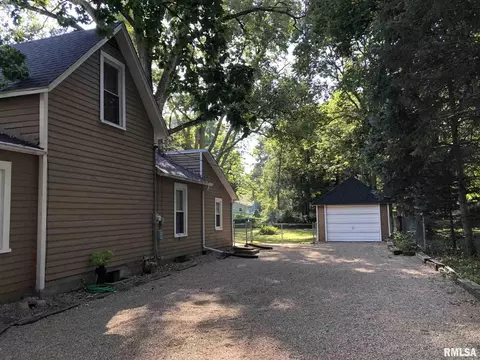 211 S High St, Lacon, IL 61540 photo 30