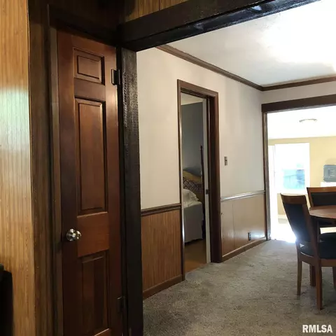211 S High St, Lacon, IL 61540 photo 5
