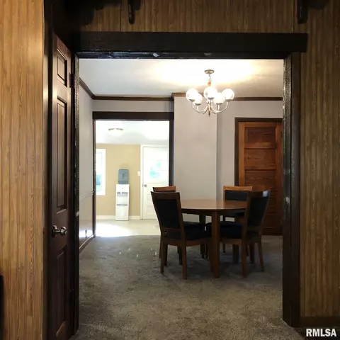 211 S High St, Lacon, IL 61540 photo 7