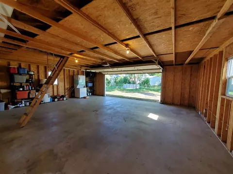 155 E Spruce St, Canton, IL 61520 photo 23