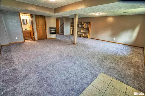 2114 Mitchell Dr, Eureka, IL 61530 photo 18