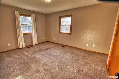 2114 Mitchell Dr, Eureka, IL 61530 photo 10