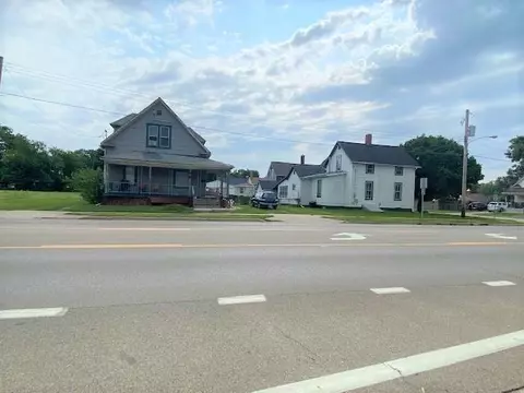 507 Elm St, Canton, IL 61520 photo 2