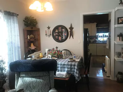 932 E Ash St, Macomb, IL 61455 photo 4