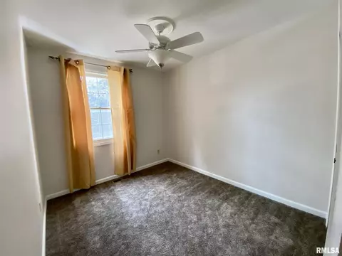 100 Carriage Hl, Macomb, IL 61455 photo 19