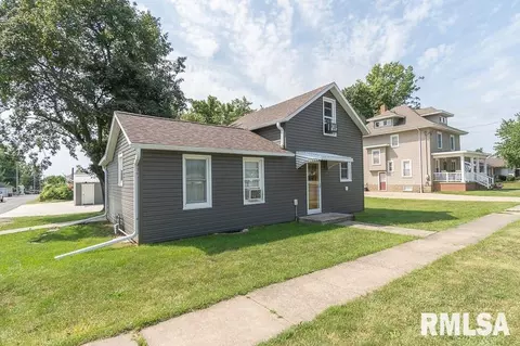 405 W Broad St, Roanoke, IL 61561 photo 20