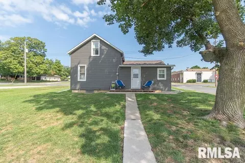 405 W Broad St, Roanoke, IL 61561 photo 16