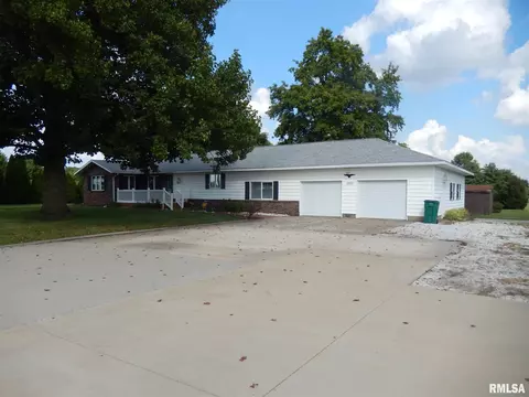 1501 S Candy Ln, Macomb, IL 61455 photo 3