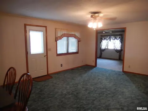 1501 S Candy Ln, Macomb, IL 61455 photo 6