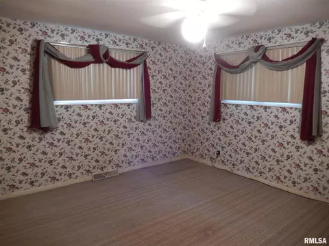 1501 S Candy Ln, Macomb, IL 61455 photo 21