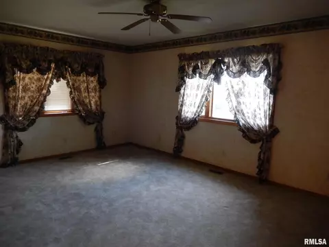 1501 S Candy Ln, Macomb, IL 61455 photo 12