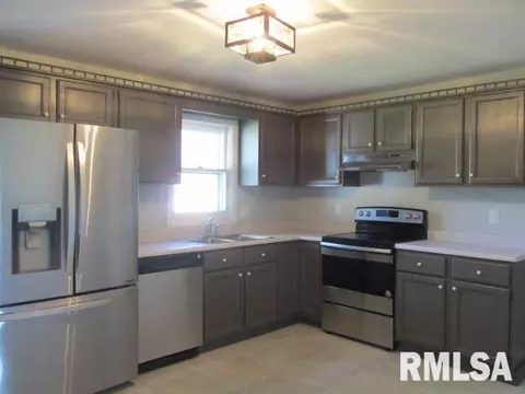 811 2nd St, Henry, IL 61537 photo 5