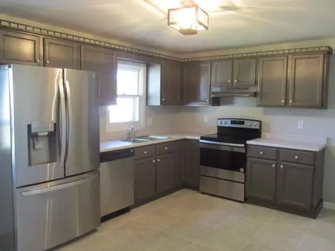 811 2nd St, Henry, IL 61537 photo 3