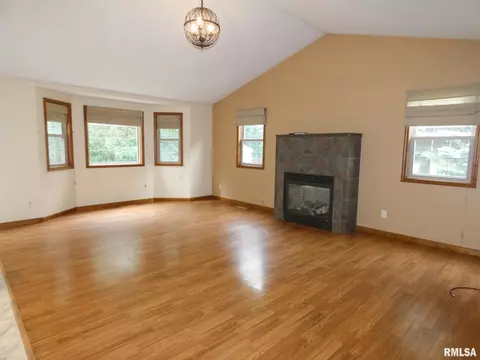 9525 W Guinivere Dr, Mapleton, IL 61547 photo 5