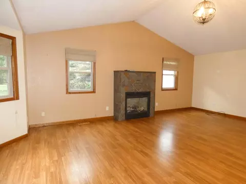 9525 W Guinivere Dr, Mapleton, IL 61547 photo 4