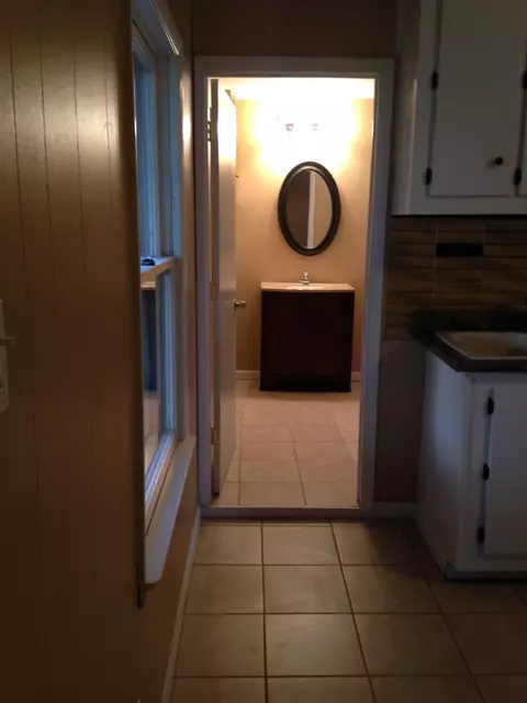 1345 E Carroll St, Macomb, IL 61455 photo 8