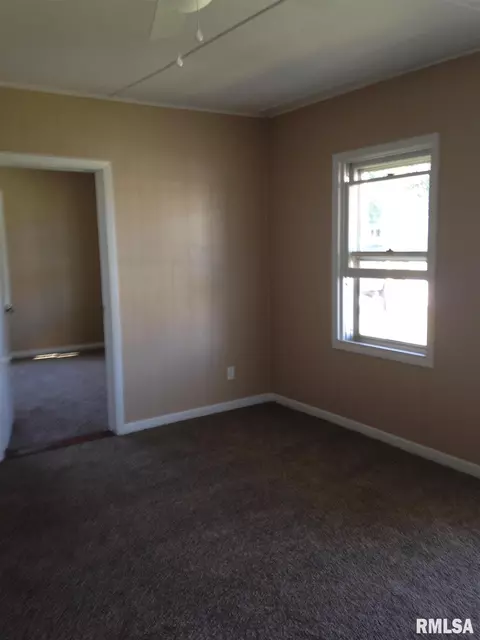 1345 E Carroll St, Macomb, IL 61455 photo 12