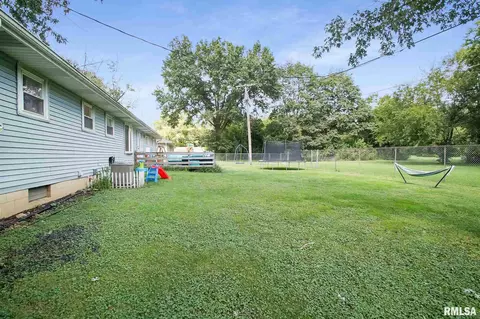 9512 S Robinson Ln, Mapleton, IL 61547 photo 4