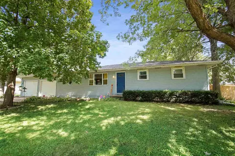 9512 S Robinson Ln, Mapleton, IL 61547 photo 1