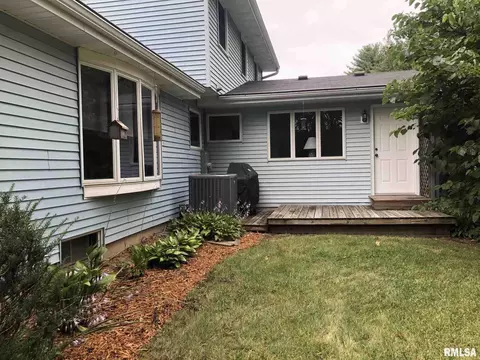 113 Doe Run, Macomb, IL 61455 photo 6