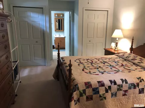 113 Doe Run, Macomb, IL 61455 photo 28