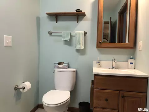 113 Doe Run, Macomb, IL 61455 photo 31