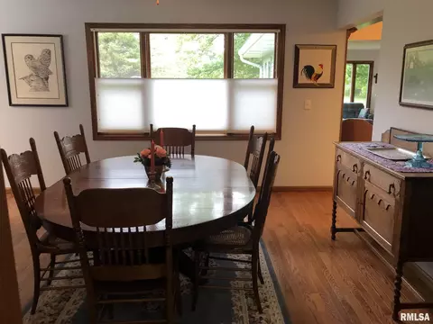 113 Doe Run, Macomb, IL 61455 photo 19