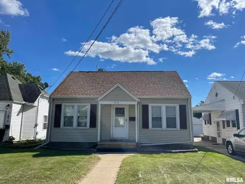 810 E Gift Ave, Peoria, IL 61603 photo 1