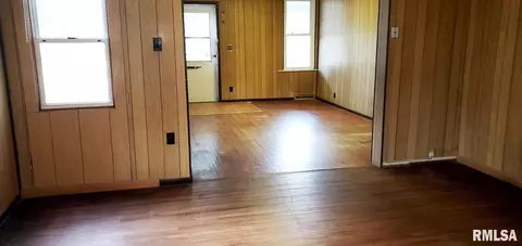 42 E Oak St, Canton, IL 61520 photo 20