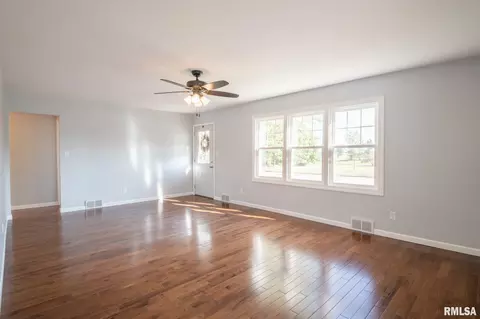 615 E Mount Vernon, Metamora, IL 61548 photo 18