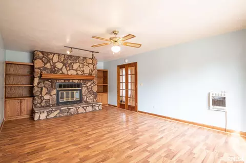 519 E Pine St, Metamora, IL 61548 photo 18