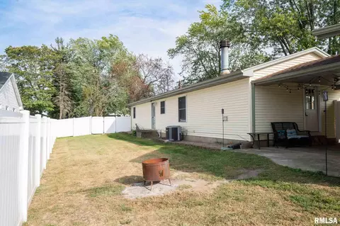 519 E Pine St, Metamora, IL 61548 photo 42