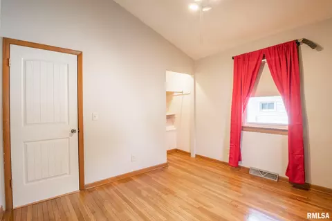 519 E Pine St, Metamora, IL 61548 photo 25