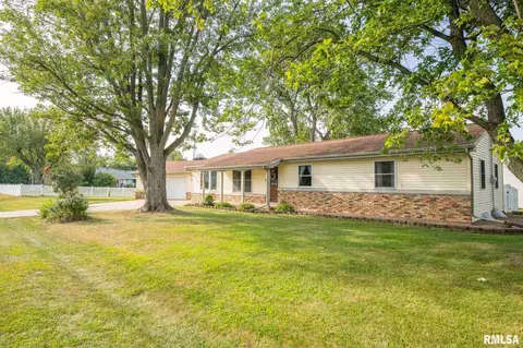 519 E Pine St, Metamora, IL 61548 photo 46