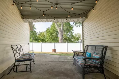 519 E Pine St, Metamora, IL 61548 photo 39