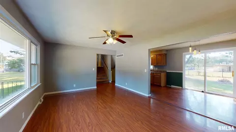940 E Madison St, Morton, IL 61550 photo 9