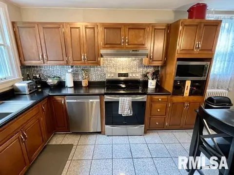 409 S Lafayette St, Macomb, IL 61455 photo 19