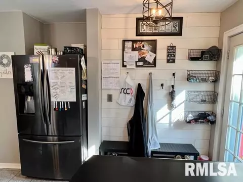 409 S Lafayette St, Macomb, IL 61455 photo 22