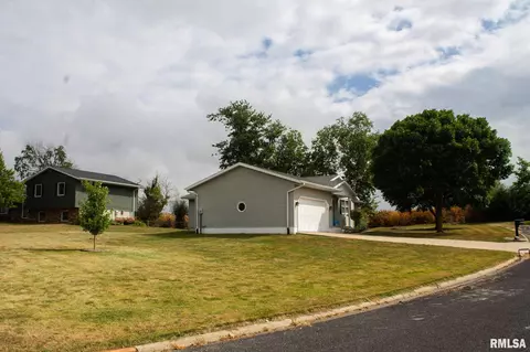 901 Oakwood Dr, Eureka, IL 61530 photo 26
