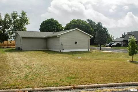 901 Oakwood Dr, Eureka, IL 61530 photo 27