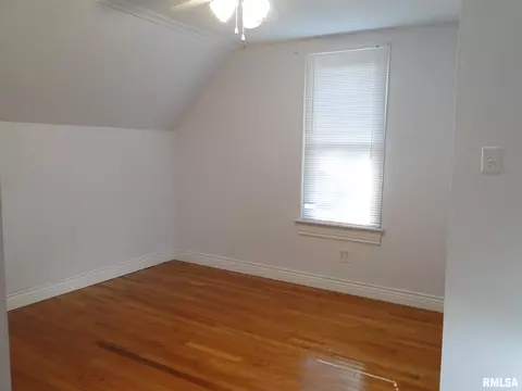 526 S Johnson St, Macomb, IL 61455 photo 15