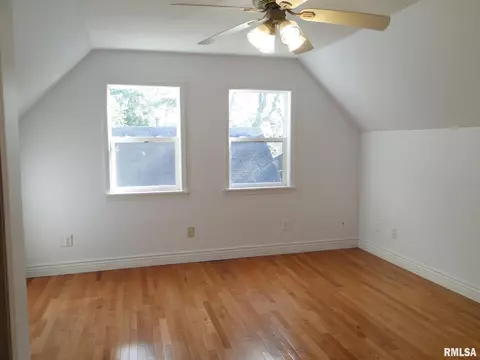 526 S Johnson St, Macomb, IL 61455 photo 14