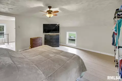 29335 E Big Barn Rd, Canton, IL 61520 photo 18