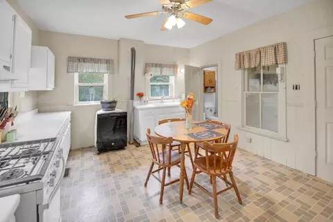 29335 E Big Barn Rd, Canton, IL 61520 photo 8
