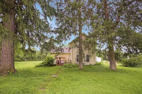 29335 E Big Barn Rd, Canton, IL 61520 photo 1