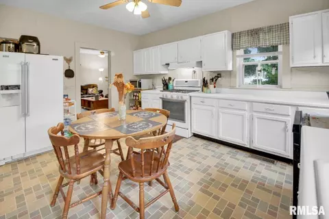 29335 E Big Barn Rd, Canton, IL 61520 photo 7