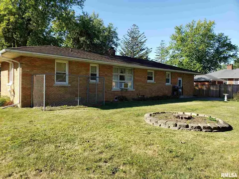 217 E Pine St, Metamora, IL 61548 photo 22